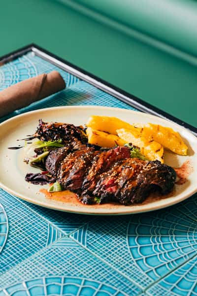 Black New York Steak