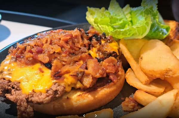 Smokey Bacon Jam Burger