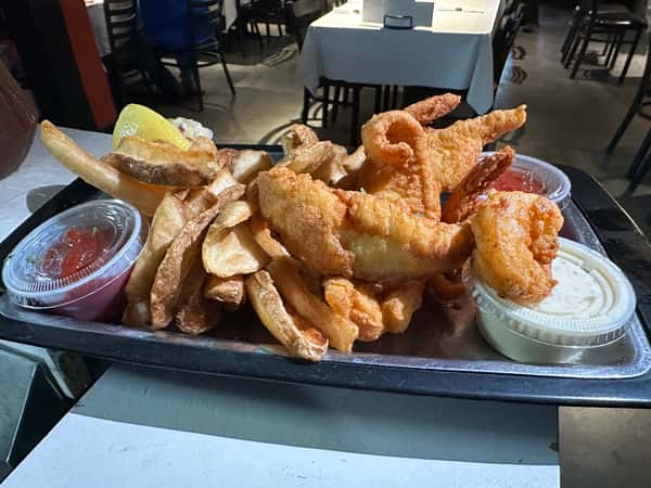 Fried Jumbo Shrimp & Fish
