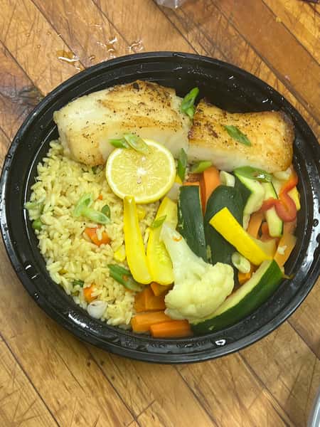 Chilean Sea Bass with Vegetables and RIce