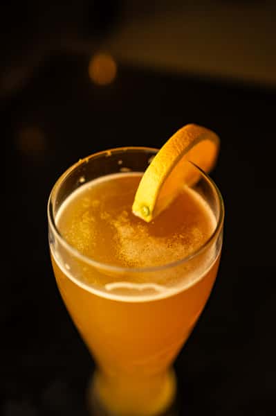 16 oz Blue Moon