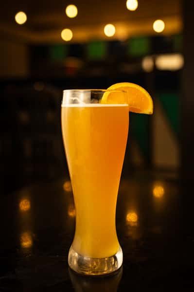 20 oz Blue Moon