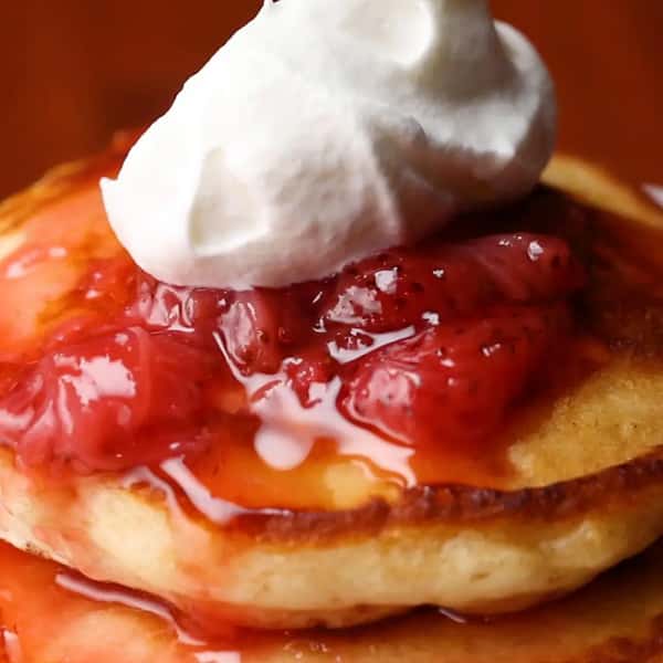 Strawberry or Blueberry Pancakes