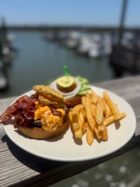 Bacon Pimento Cheeseburger