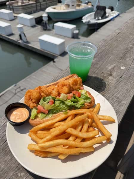 Fried Shrimp Po'boy