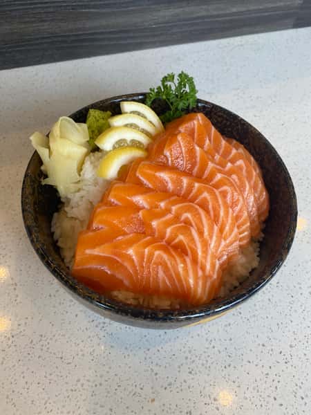 Salmon Sashimi Don(8)