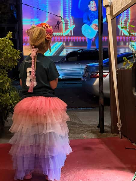 Some moments are just too sweet for words.💕
Our good friend is dressed perfectly for the occasion, watching Coco from Taco Jane's patio as it plays across the street.
One of our favorite traditions as we get ready for Dia de Los Muertos 🌼
🕯️Please join us this Sunday in Imagination Park at 1pm!
And experience authentic Aztec dancers, with song & dance.
🫔We will also be providing free Day of the Dead Tamales to the first 100 people!
Please come early
↘️ Please note our website events page for more information.
See you this Sunday 🌼💀
#diadelosmuertossananselmo #dayofthedead #sananselmo #mexicanfood #tacos