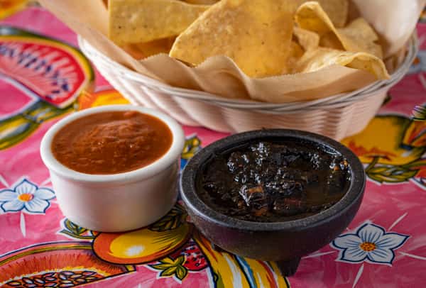 1/2 Pint Black Table Salsa