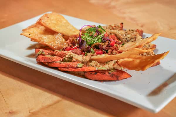meze platter with hummus