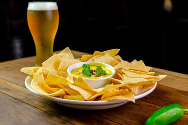 Chips & Queso
