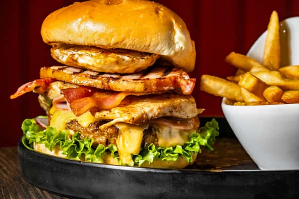 XL Burger