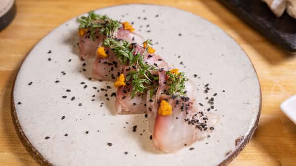 Suzuki Crudo