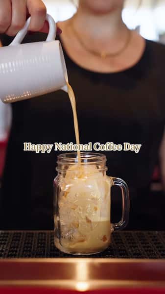 It’s National Coffee Day ☕️ There’s no better way to celebrate than with our Pumpkin Spice Cold Brew! 

 #thefriendlytoast #pumpkinspicecoldbrew #NationalCoffeeDay #bostoncoffee #NewEnglandCoffee