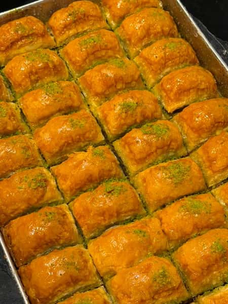 Pistachios Baklava (2pc)