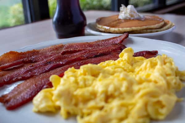 Bacon eggs