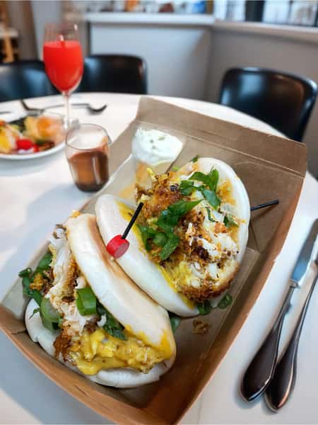 Spicy Crispy Crab Bao Buns (2 pcs)