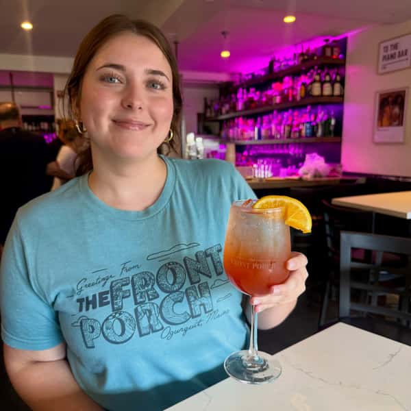 We acknowledge it’s 75 degrees, but please drink the Apple-rol Spritz anyway ✨
Fall cocktails and new menu items are HERE 🍂🍸