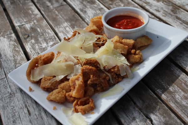 Fried Calamari with Marinara Sauce