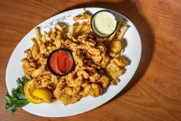 Fried Seafood Combo Platter