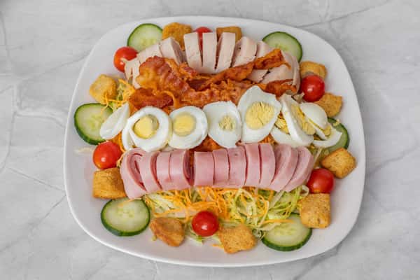 Yiannis Salad (Ham, Turkey, Bacon, 2 Boiled Eggs, Lettuce, Tomato, Cucumber, Onions, Crutons, Cheese)