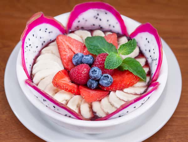 The Urth Salad Lunch/Dinner Urth Caffé Europeanstyle café