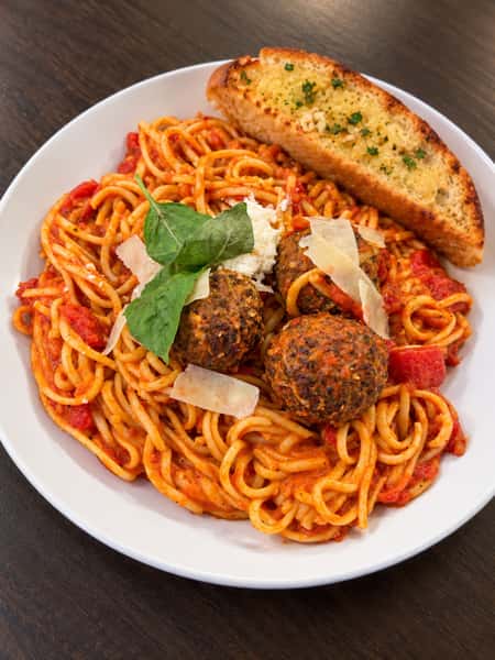 Spaghetti & Meatballs
