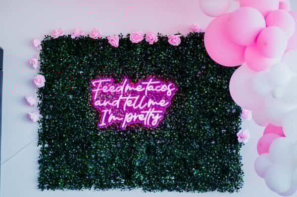 neon sign interior decoration