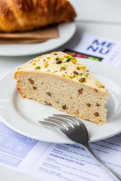 Pistachio Banana Cake
