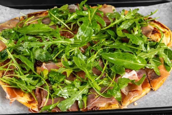PROSCIUTTO FLATBREAD