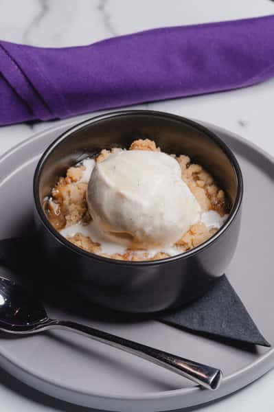 ♪ Midnight Train to Georgia Peach Cobbler