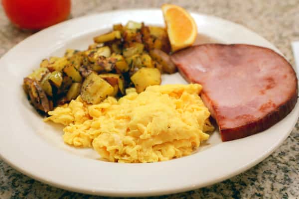 Ham and eggs with potatoes