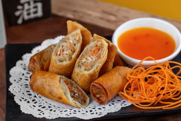 Crispy Egg Rolls 4pcs