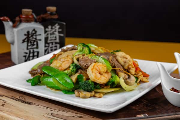 Stir Fry Egg Noodles Combination