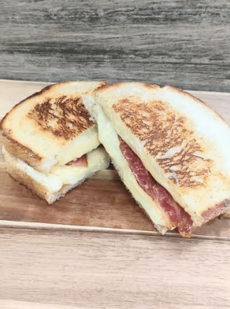 1\2 Ultimate Grilled Cheese