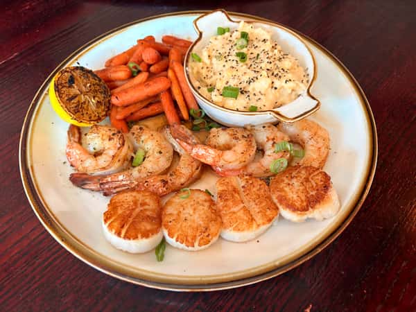 Pan Seared Shrimp & Scallops
