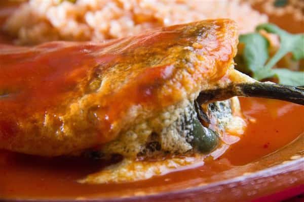 Authentic mexican chiles rellenos-min