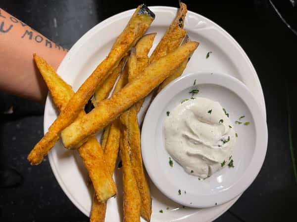 fries with dip