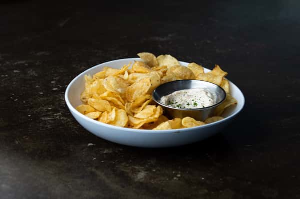 Kettle Chips & Dip