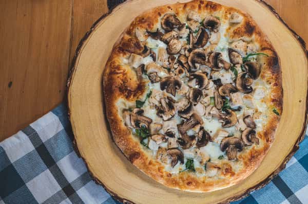 Chicken Alfredo Pizza