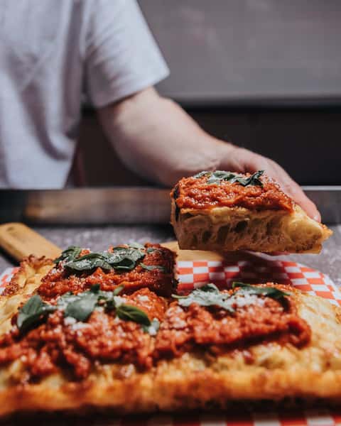 pizza pull