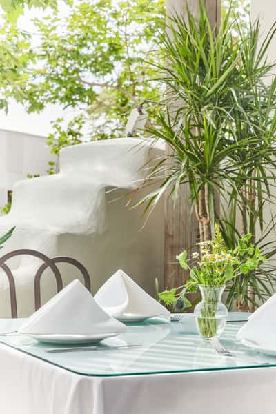 stucco steps in outdoor seating area