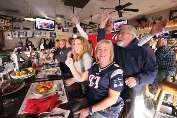 Dave's Bar and Grill