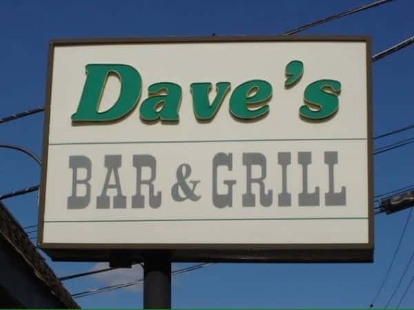 Dave's Bar and Grill