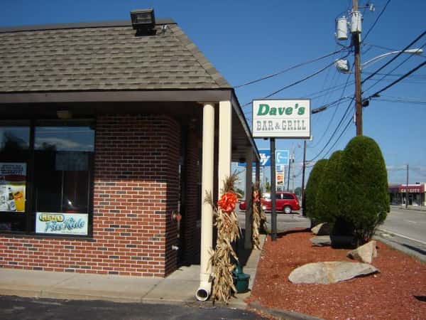 Dave's Bar and Grill