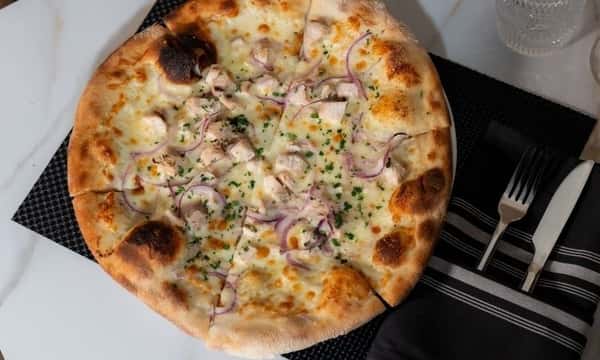 12" Chicken Alfredo Pizza