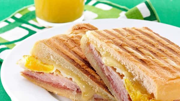 Mammitas Breakfast Sandwich