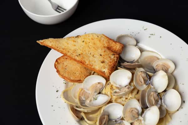 Linguine and Clams