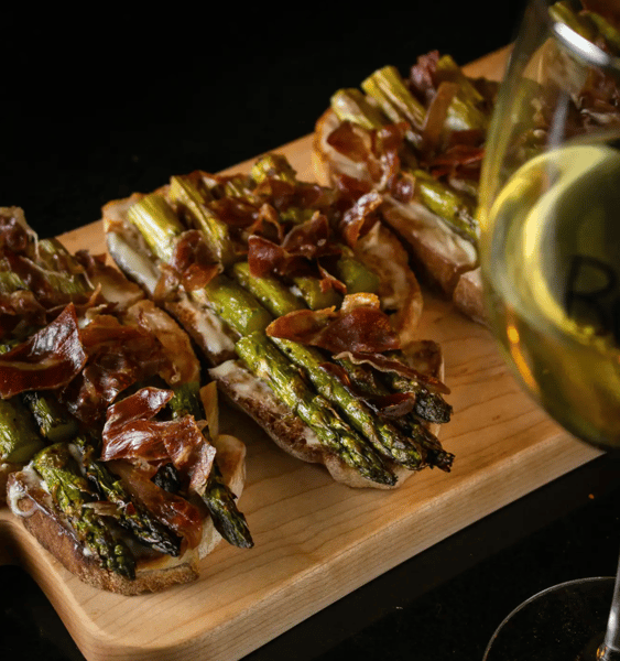 Catering - Brie, Grilled Asparagus, Crispy Prosciutto