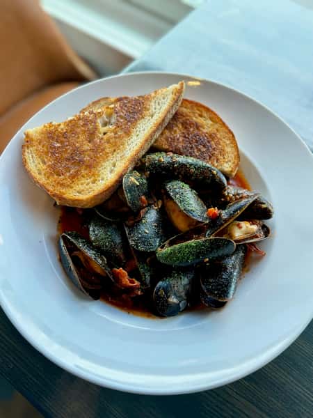 Steamed Mussels