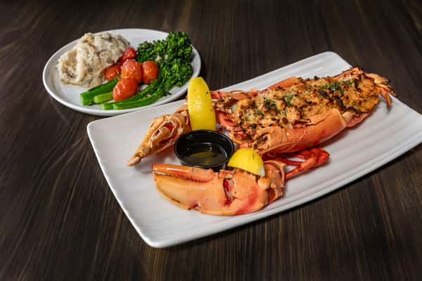 1.5 lb Baked Stuffed Lobster
